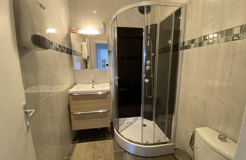 Fresnes Apartment | Chaleureux Appartement T2 à Proximité de Paris, Orly et Rungis