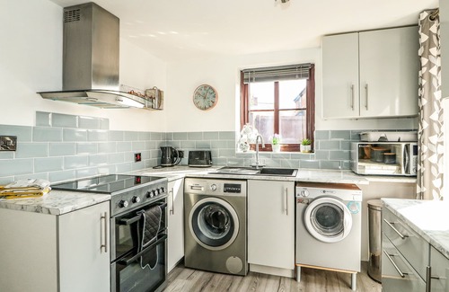 Methwold Cottage | CHALK COTTAGE, pet friendly, character holiday cottage in Feltwell