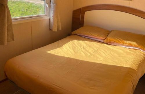 Challaborough Ski Chalet | Challaborough Bay Caravan Sleeps 8 - Pet Friendly