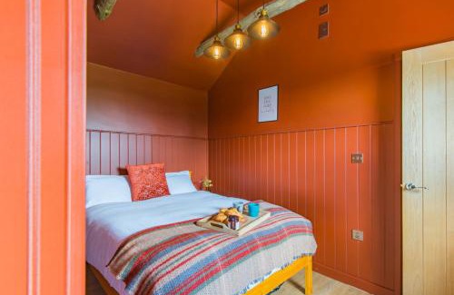 Abbess Roding House | Challenger by Bloom Stays