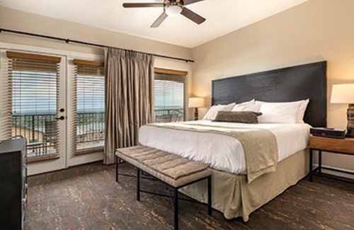 Marble Falls Resort | Challenging golf courses and tasteful wineries!