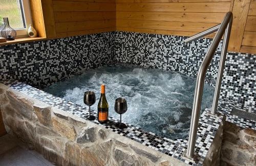 Nova Paka House | Chalupa Štikov s privátním wellness Chalupa se vším všudy