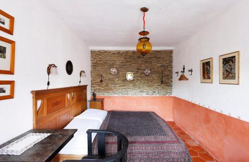 Mojne House | Chalupa Baroko