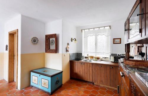 Mojne House | Chalupa Baroko