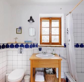 Mojne House | Chalupa Baroko