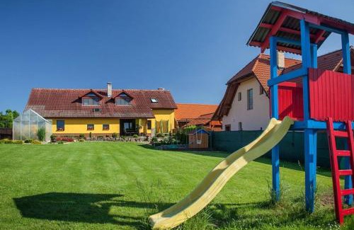 Haluzice Villa | CHALUPA KOTÁR - 7 míst za 1 cenu