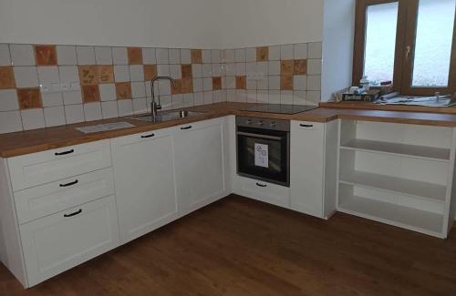 Destna Apartment | Chalupa na konci ulice