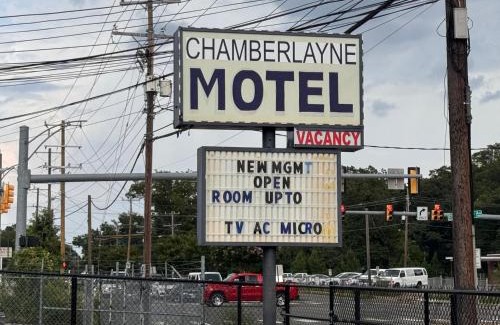 Mosby Hotel | Chamberlayne Motel by Belvilla Richmond North