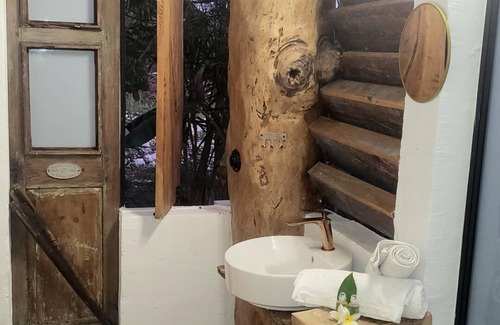 Saint-Louis Cabin | Chambre Atypique Chez L Habitant Breakfast on request