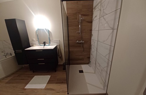 Les Aspres Bed & Breakfast | Chambre Chez L'habitant LES Aspres