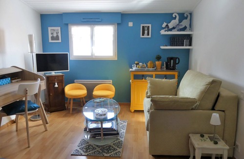 Le Perrier Bed & Breakfast | Chambre d'hôte Blanche Pierre B&B