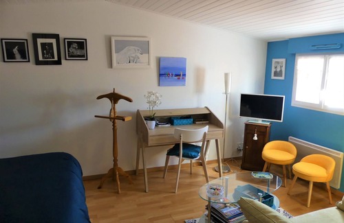 Le Perrier Bed & Breakfast | Chambre d'hôte Blanche Pierre B&B