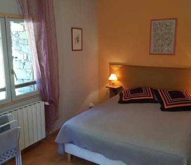 Santo-Pietro-di-Venaco Bed & Breakfast | Chambre d'Hôte "Chez Antoinette et Charles"