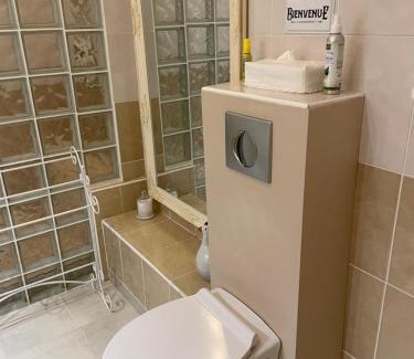 Euzet-les-Bains Bed & Breakfast | Chambre d'Hôte Couguiolet - avec piscine