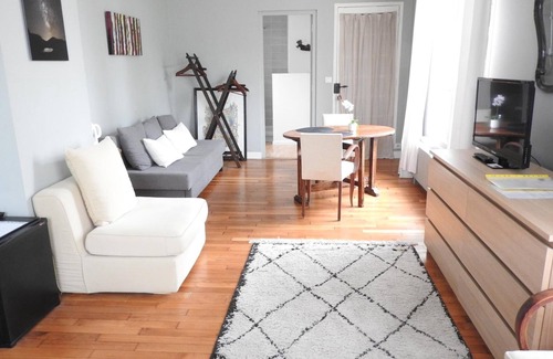Bois-le-Roi Bed & Breakfast | Chambre d'hôte La Bacotterie