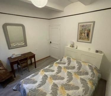 Saint-Jean-du-Pin Bed & Breakfast | Chambre d'hôte Mas d'Alzon à St Jean du Pin