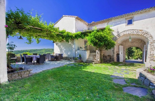 Rousson Bed & Breakfast | Chambre d'Hôtes, breakfast included
