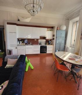 Hyeres City Centre Bed & Breakfast | Chambre d Hôtes de charme, Coeur de la vieille Ville