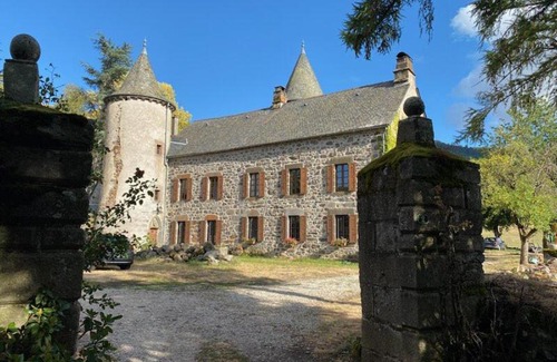 Cheylade Bed & Breakfast | Chambre d’hôtes de Curières