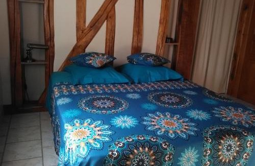 Dosches Bed & Breakfast | Chambre d'Hôtes des P'tits Bonheurs