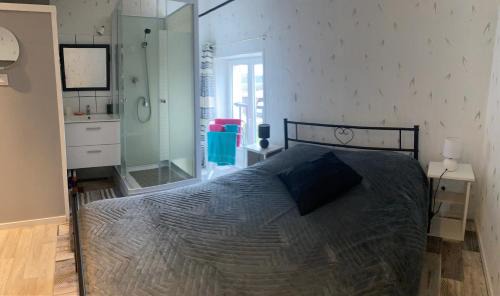 Bleigny-le-Carreau House | Chambre d'hôtes