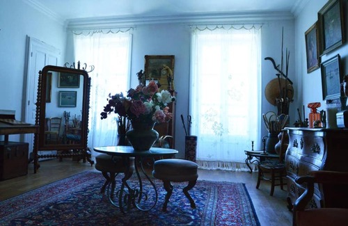 Lissac-sur-Couze Bed & Breakfast | Chambre d'hôtes chez Johannes et Adèle