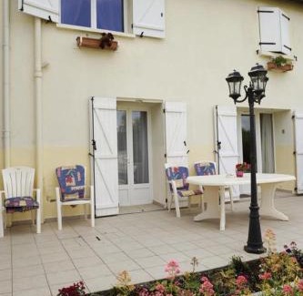 Spoy Bed & Breakfast | Chambre d'hôtes La Fontaine