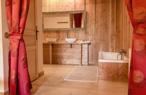 Le Clerjus Bed & Breakfast | Chambre d'Hôtes "La Landre" RUBIS Vosges-Bains les Bains-Le Clerjus