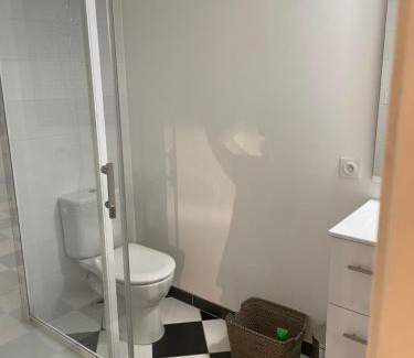 Ayguesvives Bed & Breakfast | Chambre d'Hôtes Loft Montevideo