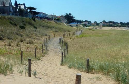 Tharon-Plage Bed & Breakfast | Chambre d'Hôtes La Dune - face mer