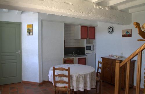 Saint-Ouen-des-Toits Bed & Breakfast | Chambre d hote La Roussiere