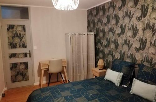 Lanvallay Bed & Breakfast | Chambre d'hote Familiale de la maison Bleue