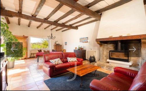 Amendeuix-Oneix House | Chambre dans maison basque typique