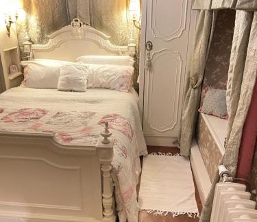 Nueil-sur-Layon Bed & Breakfast | Chambre de charme dans un jardin de 1500m2