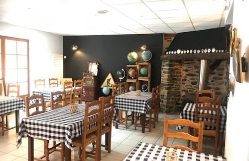 Ayssenes Bed & Breakfast | Chambre de La Tour
