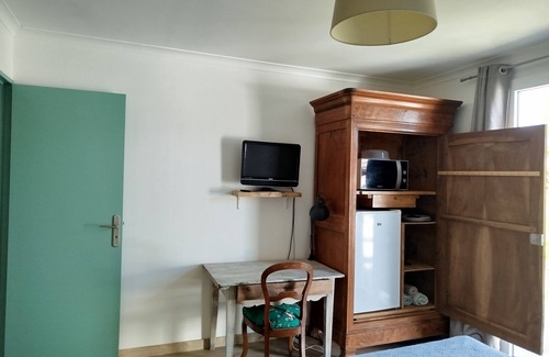 Clarensac Bed & Breakfast | Chambre du bonheur private suite/jacuzzi (optional)