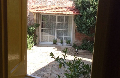 Cahon Apartment | Chambre en baie - Le Jardin-chambres d'hôtes