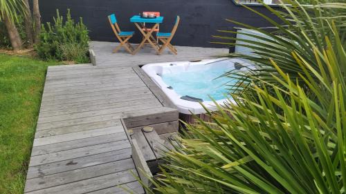 Aizenay House | Chambre entre mer et campagne