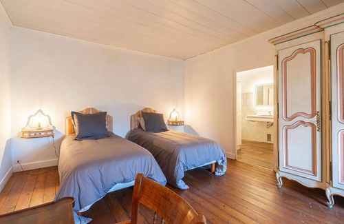 Nieulle-sur-Seudre Bed & Breakfast | Chambre et table d'hôtes Pierre-Isaac Garesché