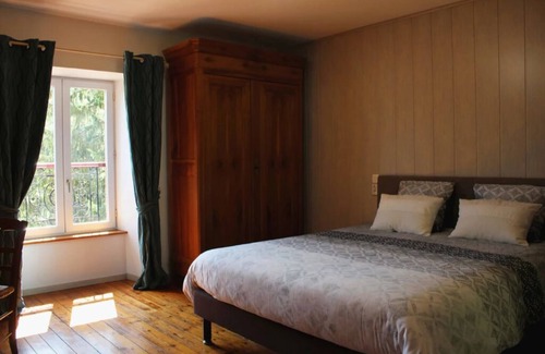 La Verrie Bed & Breakfast | Chambre "fil de L'o"