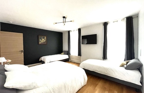 Saint-Germain-sur-Morin Bed & Breakfast | Chambre Quadruple Avec Salle de Bains Privative à 10 Minutes de Disneyland Paris