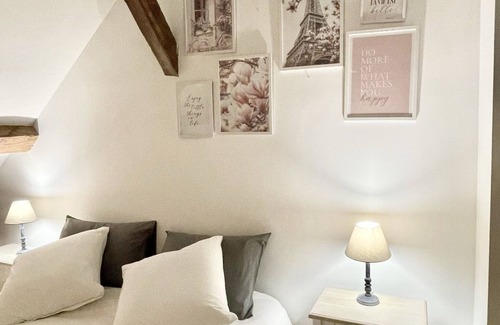 Saint-Germain-sur-Morin Bed & Breakfast | Chambre Triple Avec Salle de Bains Privative à 10 Minutes de Disneyland Paris
