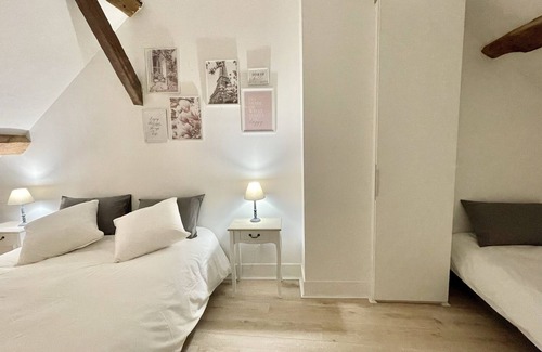 Saint-Germain-sur-Morin Bed & Breakfast | Chambre Triple Avec Salle de Bains Privative à 10 Minutes de Disneyland Paris