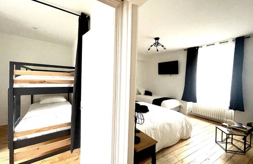 Couilly-Pont-aux-Dames Bed & Breakfast | Chambre Familiale Avec Salle de Bains Privative à 10 Minutes de Disneyland Paris