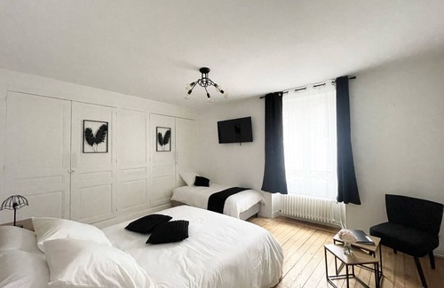 Couilly-Pont-aux-Dames Bed & Breakfast | Chambre Familiale Avec Salle de Bains Privative à 10 Minutes de Disneyland Paris