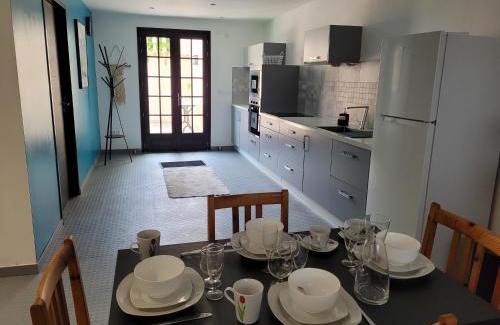 Saint-Genis House | Chambre d'hôte à la villa René