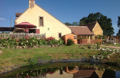 Saint-Germain-de-la-Coudre Bed & Breakfast | Chambre d'Hôtes du Domaine de la Haute Poignandiere