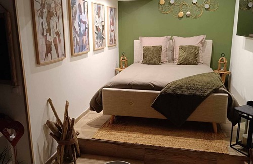 Etaples Bed & Breakfast | Chambre Love Room Avec Sauna et spa
