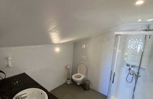 Centuri Bed & Breakfast | Chambre Lumineuse ,climatisée Dans Pittoresque Port de Pêche