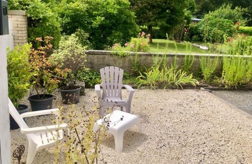 Monceaux-en-Bessin Bed & Breakfast | CHAMBRE POMME HAPPY close to Bayeux Normandie 2 pers